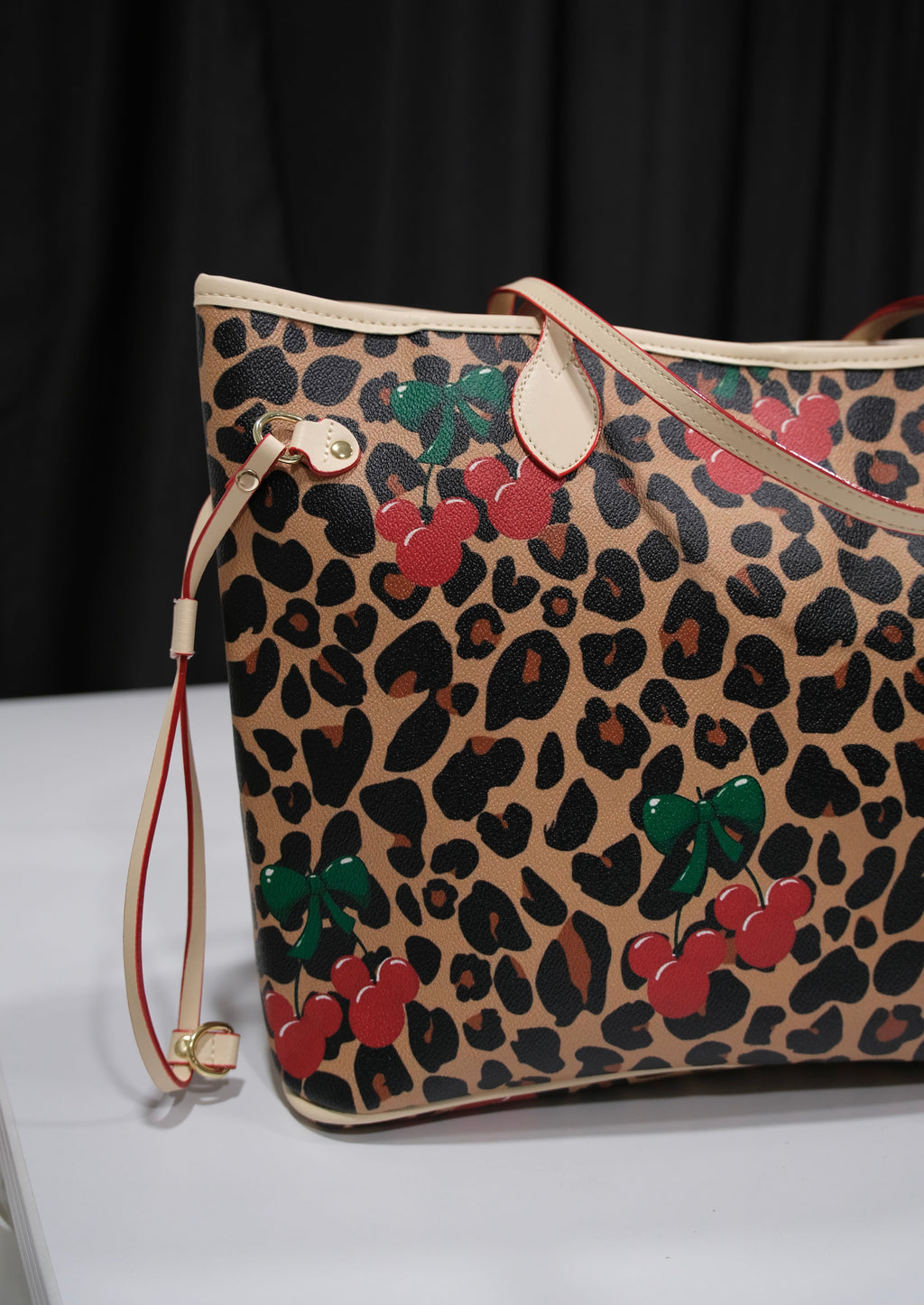 Wild & Sweet Light Tote