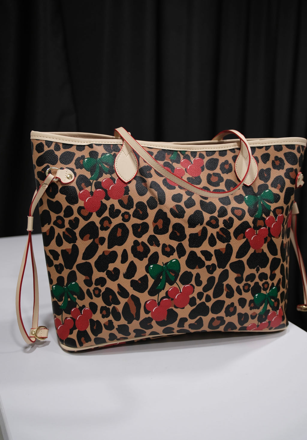 Wild & Sweet Light Tote